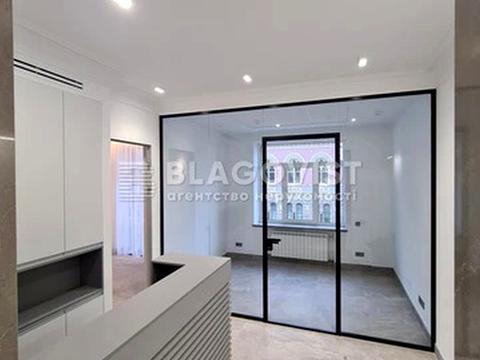 коммерческая по адресу Институтская ул., 16