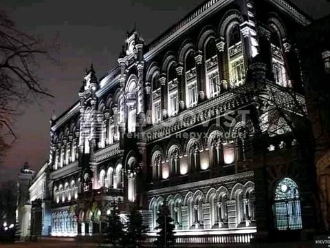 коммерческая по адресу Институтская ул., 16