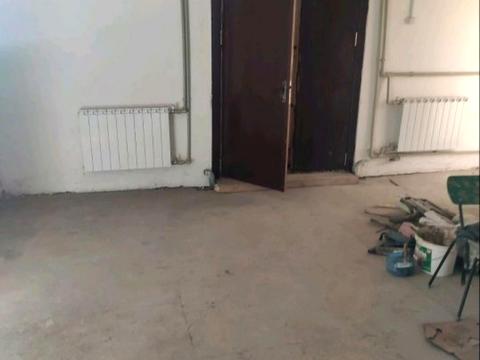 комерційна за адресою Киргизька вул., 19