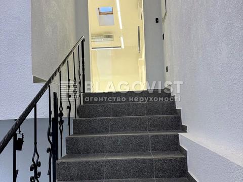 коммерческая по адресу Нижний Вал ул., 31