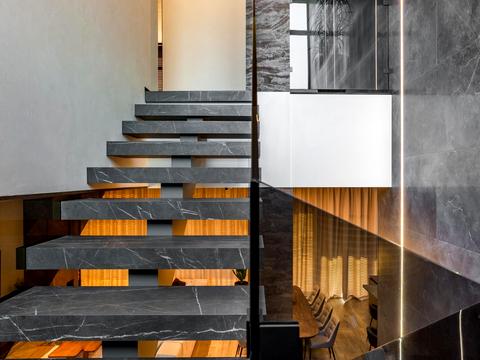 будинок за адресою Олександра Єрмакова вул.