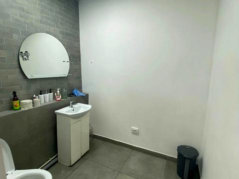 коммерческая по адресу Старшого Лейтенанта Кагала ул. (Первомайская), 61