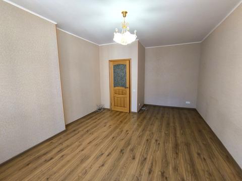 квартира по адресу Небесной Сотни просп. (Маршала Жукова), 3А/1