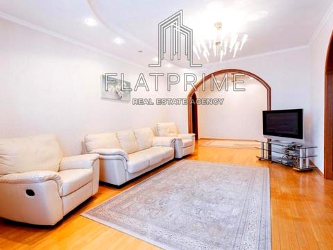 квартира за адресою Анни Ахматової вул., 45