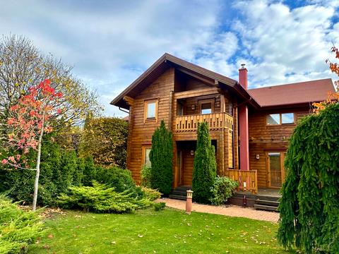 будинок за адресою Вишнева вул., 20