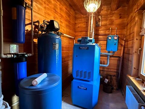 будинок за адресою Вишнева вул., 20