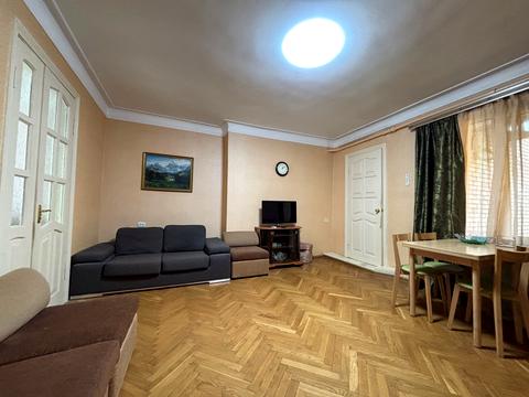 будинок за адресою Карпатської Січі вул. (Гвардійська)