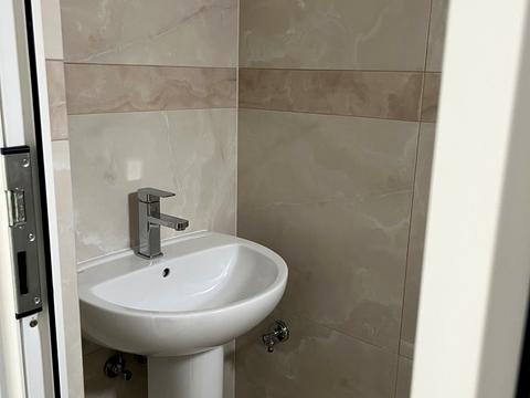 комерційна за адресою привокзальна, 2