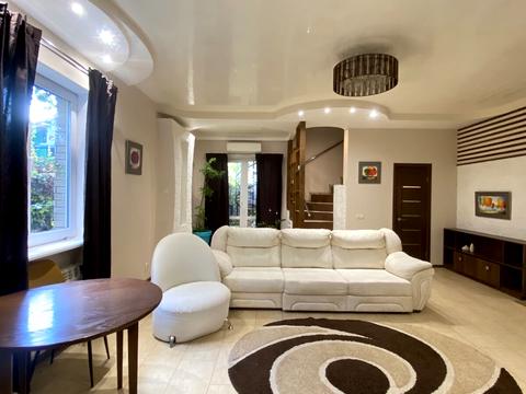 будинок за адресою Патріотів вул.