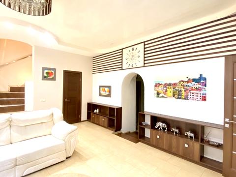 будинок за адресою Патріотів вул.