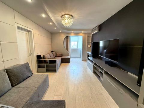 квартира за адресою Анни Ахматової вул., 16-Г