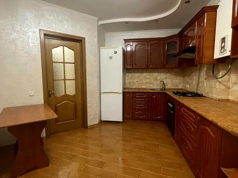 квартира за адресою Василя Симоненка вул., 34