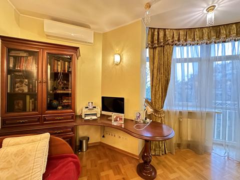 квартира по адресу Кудрявский спуск, 3-А