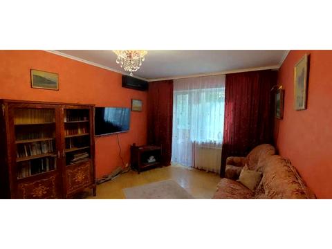 квартира за адресою Захарівська вул., 7