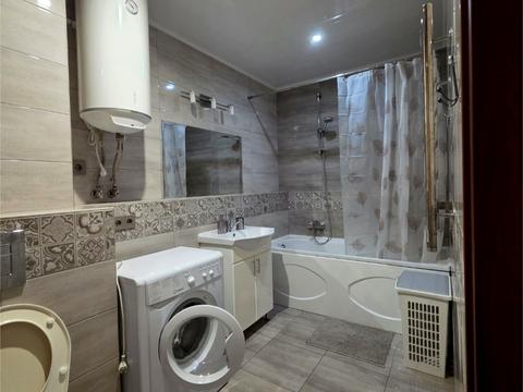 квартира за адресою Сергія Данченка вул., 1