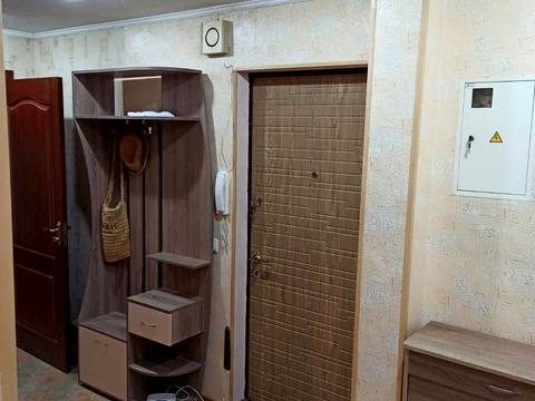 квартира за адресою Михайла Комарова вул. (Тархова), 5