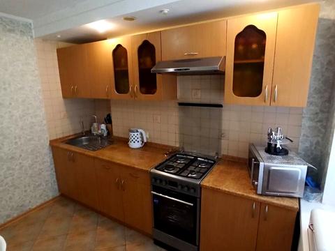 квартира за адресою Михайла Комарова вул. (Тархова), 5