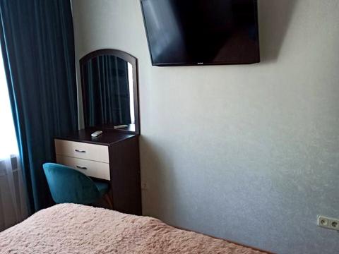 квартира за адресою Михайла Комарова вул. (Тархова), 5