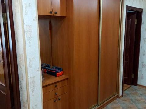 квартира за адресою Михайла Комарова вул. (Тархова), 5