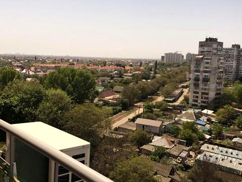 квартира за адресою Євгена Чикаленка вул., 59е