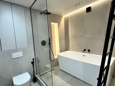 квартира за адресою Михайла Максимовича вул. (Онуфрія Трутенка), 32-Б