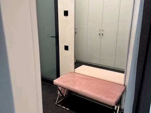 комерційна за адресою Ламана вул., 18