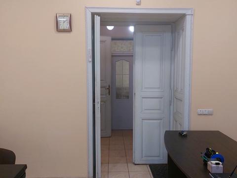 комерційна за адресою Пекарська, 40
