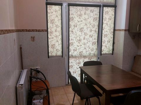 комерційна за адресою Пекарська, 40