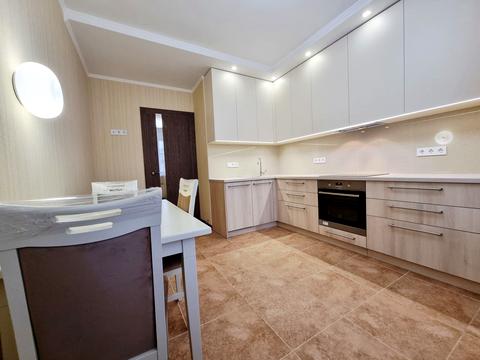 квартира по адресу Бориса Гмыри ул., 4
