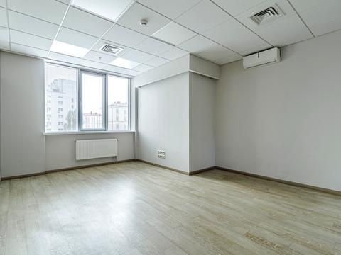комерційна за адресою Василя Тютюнника вул. (Анрі Барбюса), 37