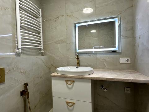 квартира за адресою Миколи Боголюбова вул., 1