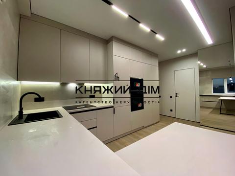 квартира за адресою Київ, Михайла Максимовича вул. (Онуфрія Трутенка), 26-Д