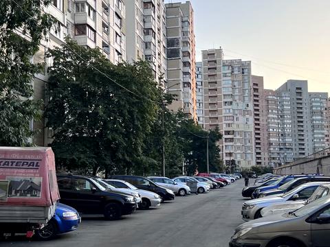 квартира за адресою Срібнокільська вул., 14