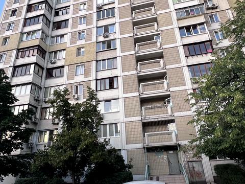 квартира за адресою Срібнокільська вул., 14