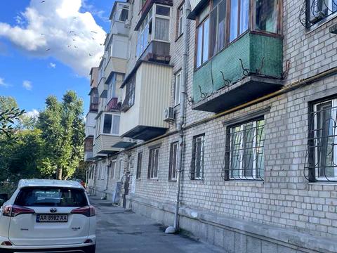 квартира за адресою Будівельників вул., 24