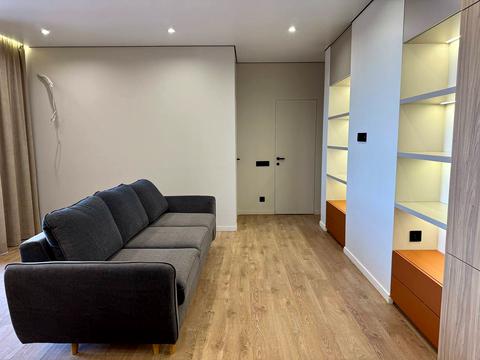 квартира по адресу Студентская ул., 18