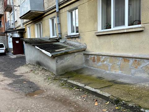 квартира за адресою Броварна вул., 12