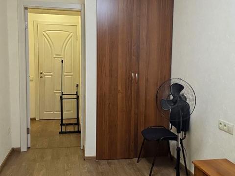 квартира за адресою Леоніда Первомайського вул., 11