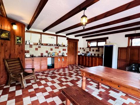 будинок за адресою Перемоги