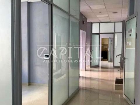 комерційна за адресою Лук'янівська вул., 23