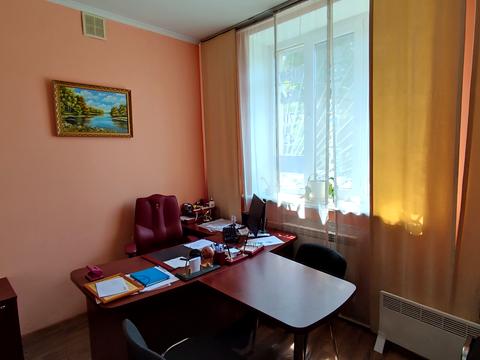 комерційна за адресою Юрія Іллєнка вул. (Мельникова), 10