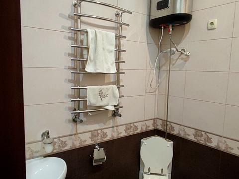 комерційна за адресою Юрія Іллєнка вул. (Мельникова), 10