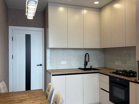 квартира за адресою Героїв Небесної Сотні просп., 26/13