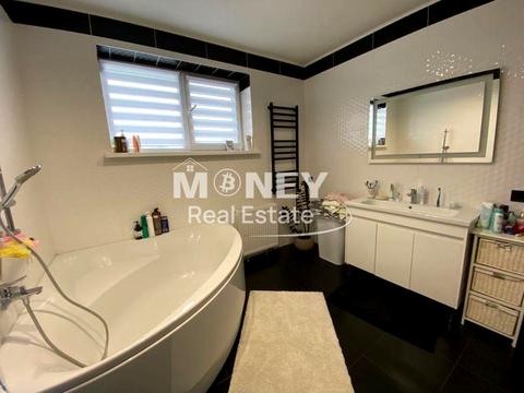 будинок за адресою Старі Петрівці