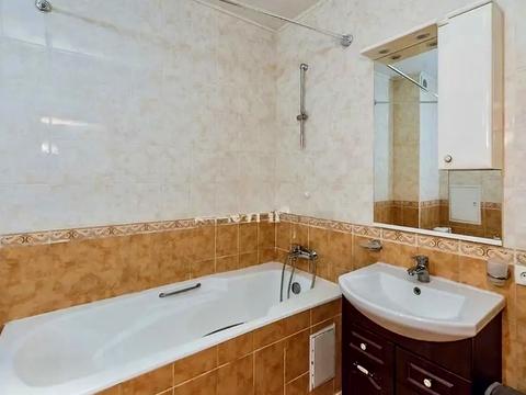 квартира за адресою Київ, Микільсько-Слобідська вул., 2-В