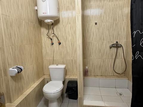 комерційна за адресою Прорізна вул., 9