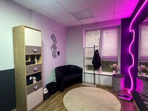 комерційна за адресою Прорізна вул., 9