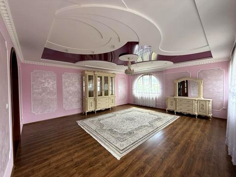 будинок за адресою Шептицького, 1