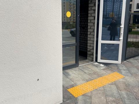 коммерческая по адресу Мозгового ул., 2