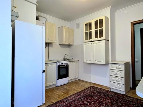 квартира за адресою Івана Величковського вул., 70а